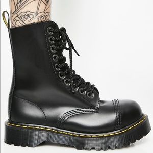 Dr. Martens Genuine Leather 8761 BXB Boots